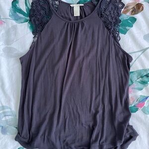 Elegant Lace Sleeve Women's Top - Gray